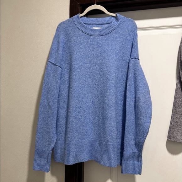 aerie Sweaters - Aerie Womens Large fit Crew Neck Unreal
Sweater